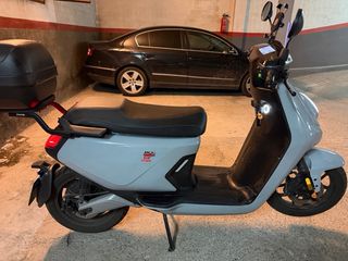Moto Eléctrica NIU MQi GT Gris 2022