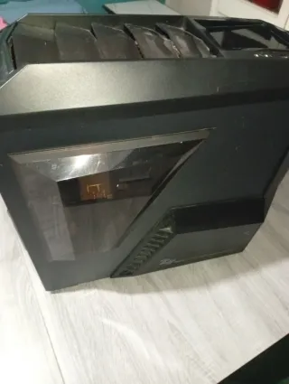 Torre Gaming Básica Negra