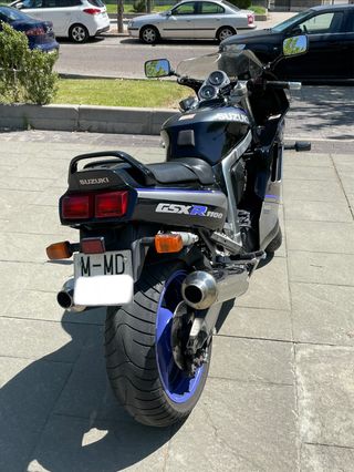 Suzuki GSXR 1100 año 91.   56.000km Reales.