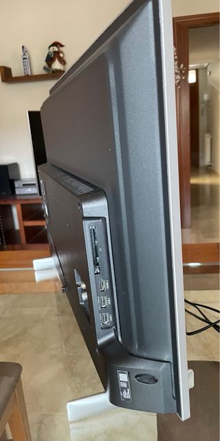 TV Philips 32 Full HD, Píxel Plus HD, Smart TV