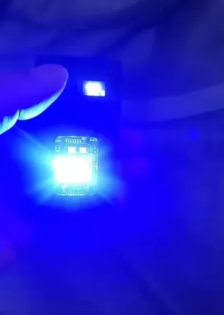 Linterna Táctica LED Supervivencia