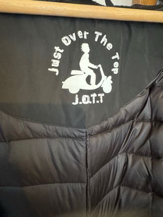 Abrigo parka forro de plumas Jott negro S