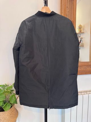 Abrigo parka forro de plumas Jott negro S