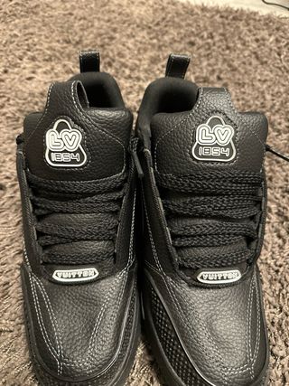 Scarpe nere da uomo taglia 43