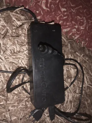 Cargador SmartGyro Patinete Eléctrico