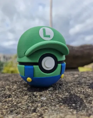 PokéBall Luigi