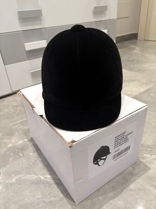 Elmetto da equitazione nero in velluto