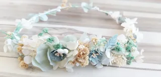 Corona comunión tocado flores preservadas