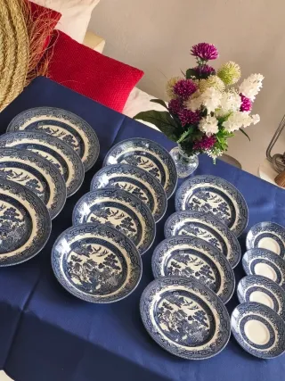 VAJILLA CHURCHILL "WILLOW".