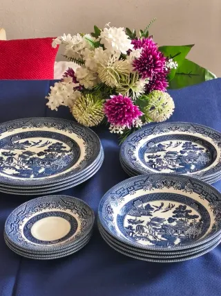 VAJILLA CHURCHILL "WILLOW".