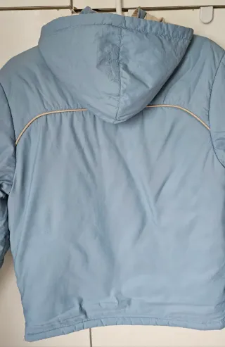 Cazadora reversible Nike azul y beige