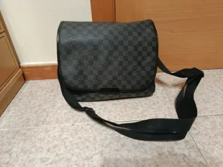 Bandolera Louis Vuitton Gris Hombre