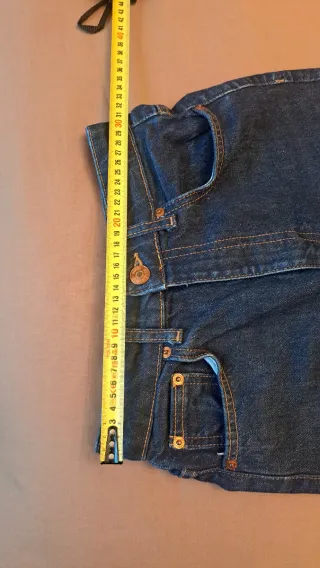 Pantalón vaquero azul oscuro