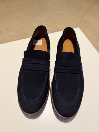 Zapatos elegantes azul marino