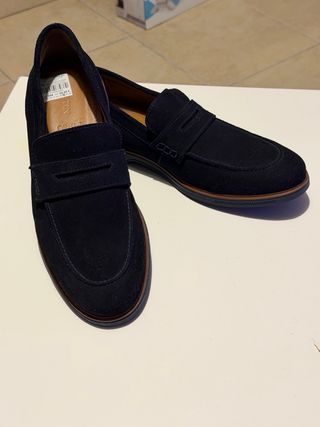 Zapatos elegantes azul marino