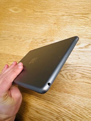 iPad Mini 2 16GB + Funda Gris/Plata FUNCIONA