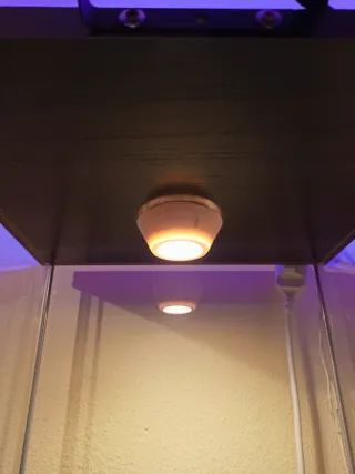 Vitrina DETOLF IKEA + 1 LED