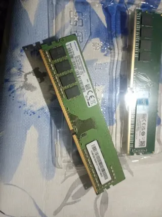 Samsung y Crucial RAM 12GB 3600MHz