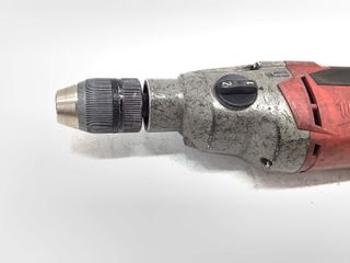 taladro electrico milwaukee pd2e24r