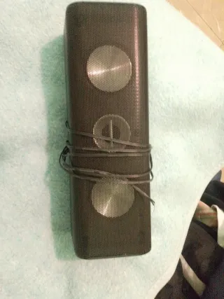 Altavoces negros