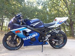 Suzuki GSX R
