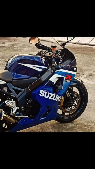 Suzuki GSX R