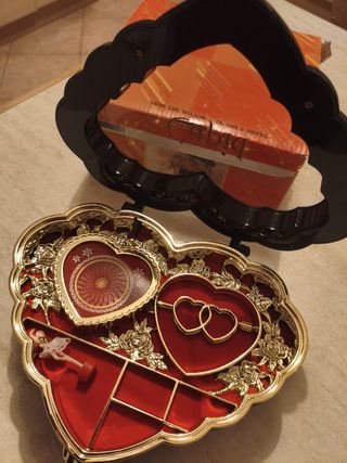 Portagioie musicale a forma di cuore