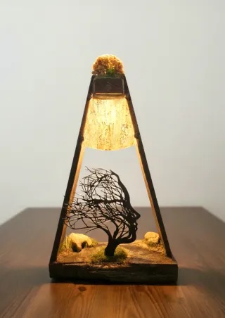 Lámpara artesanal de madera