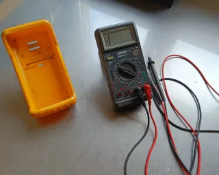 Multimetro Digitale M890C+