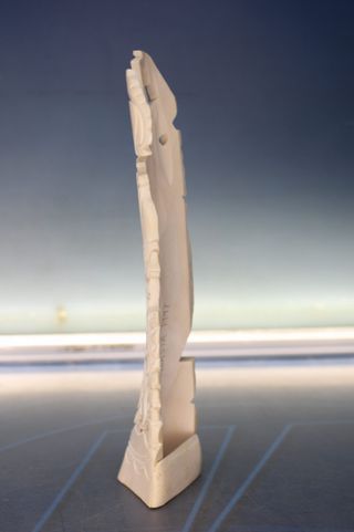 Pareja de figuras talladas en hueso, Malasia.