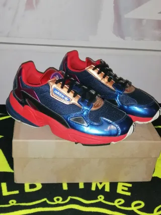 Sapatilhas Adidas Falcon women