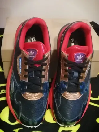 Sapatilhas Adidas Falcon women