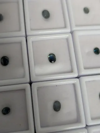 Lote antiguo piedras preciosas y bisutería