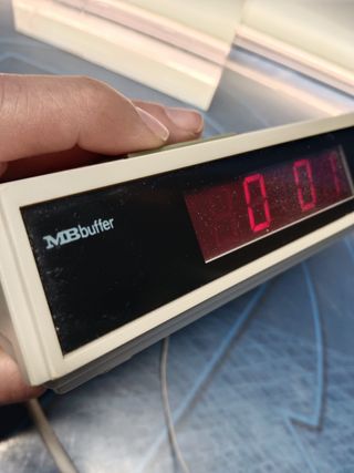 reloj despertador, Sintonizador de radio vintage Philips D 3340 in Time, 2 bandas, FM/AM, 80s ,blanco