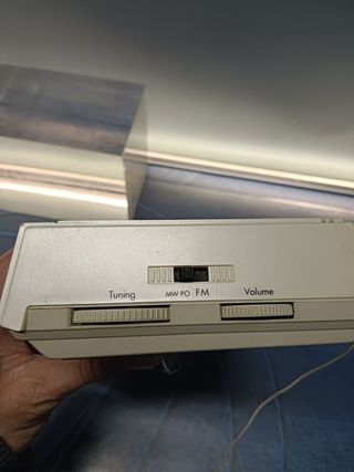 reloj despertador, Sintonizador de radio vintage Philips D 3340 in Time, 2 bandas, FM/AM, 80s ,blanco