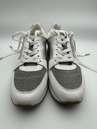 Zapatillas Michael Kors Plata y Blanco