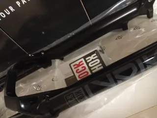 Forcella RockShox Lyrik E-bike 29 Boost 160mm