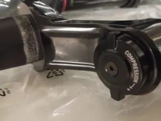 Forcella RockShox Lyrik E-bike 29 Boost 160mm