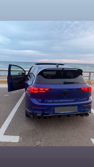 GOLF 8 R 20 ANIVERSARIO AKRA