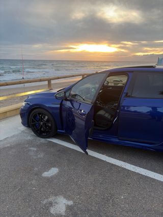 GOLF 8 R 20 ANIVERSARIO AKRA