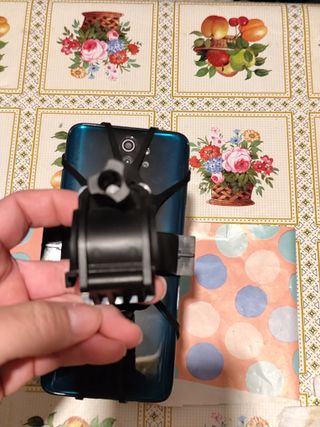 Soporte universal para móvil