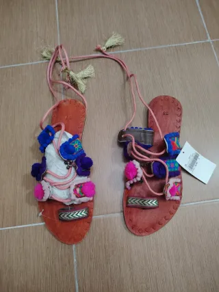 Sandalias con abalorios Multicolor Talla 39