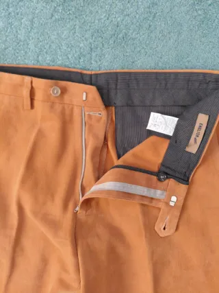 Pantaloni classici arancioni  Marca English Words