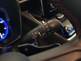 TOYOTA COROLLA 2.0 HYBRID GR-SPORT E-CVT 184 5P