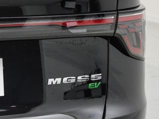 MG MGS5 BEV 64KWH LUXURY 231 5P