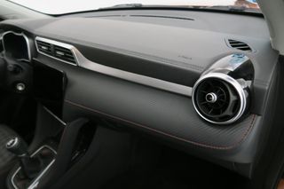 MG ZS SUV 1.5 COMFORT 106 5P