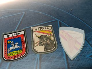 Lote 8 pegatinas YO CAZO + 2 parches y mas pegatinas