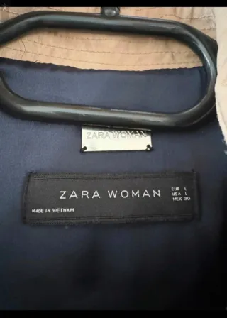 Gabardina Beige Clásica