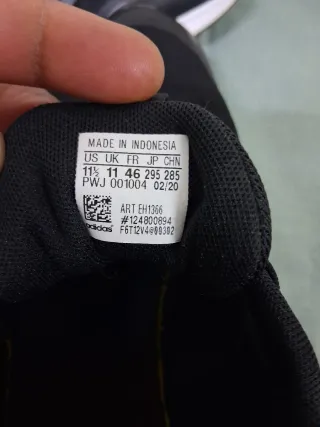 Zapatillas Adidas, Talla 46, Perfecto Estado