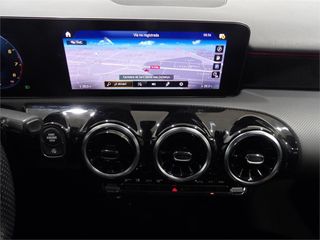 MERCEDES-BENZ Clase A 180